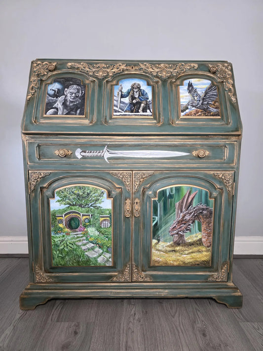 Hand‑Painted Lord of the Rings / Hobbit Writing Desk – Carved Fantasy Art Bureau