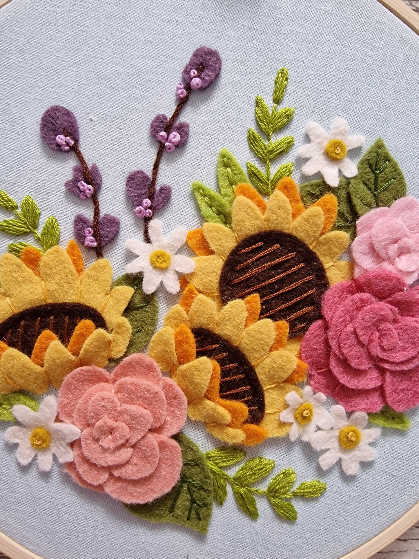 Floral Garden, Emboideryed Felt Hoop, Wall Decor