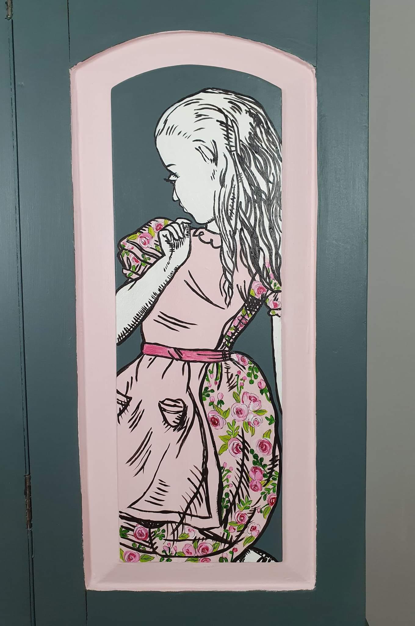 COMMISSION “Alice in Wonderland” – Hand‑Painted Wardrobe with Alice & White Rabbit Artistry