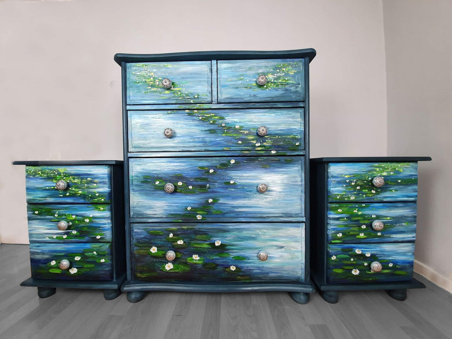 COMMISSION “Waterlilies” – Monet‑Inspired Hand‑Painted Furniture Set